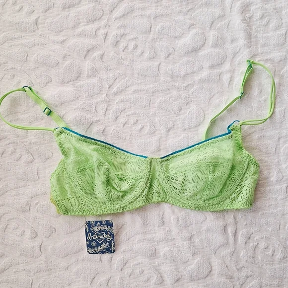 Free People Intimately Lace Underwire Bra New 34B - Picture 10 of 10
